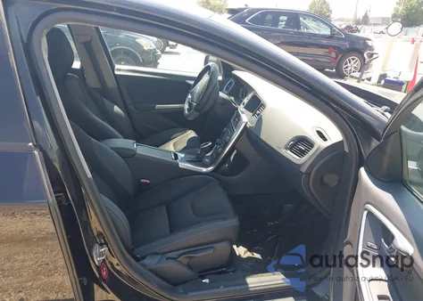 2014 Volvo S60 T5 из США, поврежденный, VIN YV1612FS9E1292495